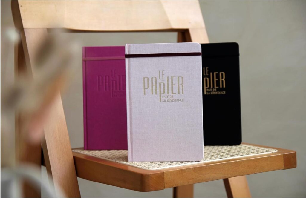 Couvertures de carnets Le Papier fait de la résistance