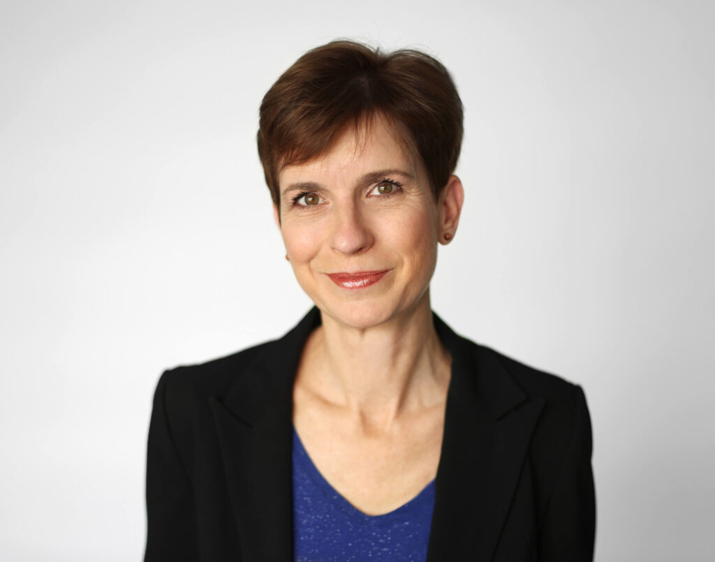 portrait de Virginie Lancia, directrice commercial aux éditions Leduc